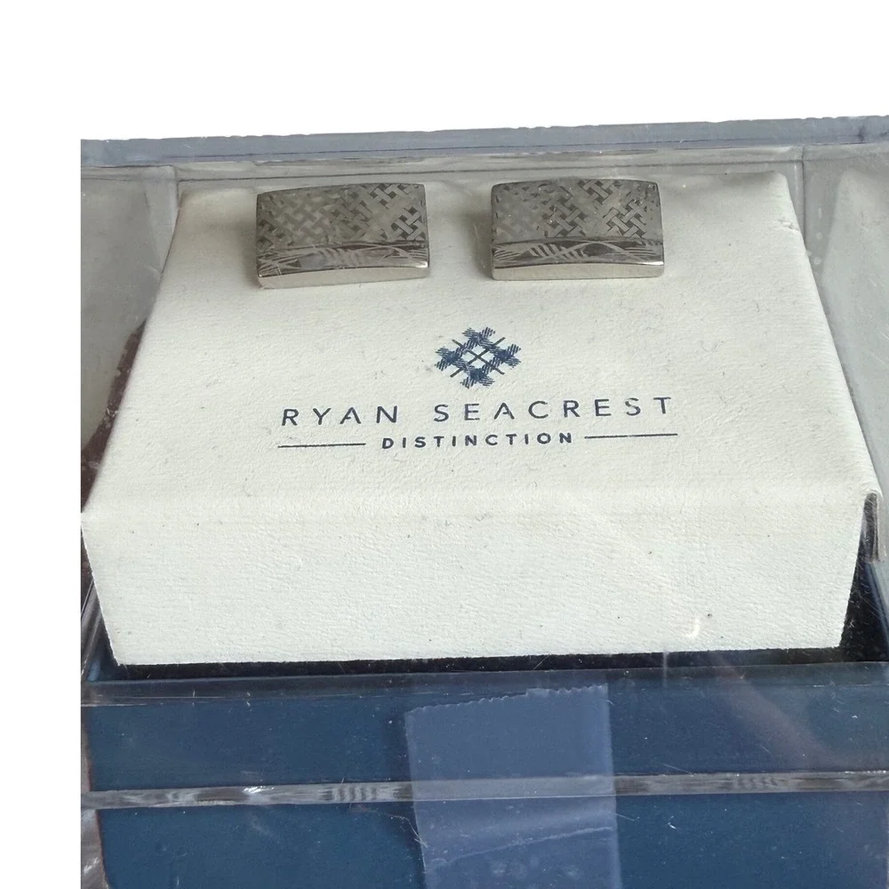 NEW‎ Ryan Seacrest Distinction Mens Silver Tone Textured Weave Rectangular Cuffs